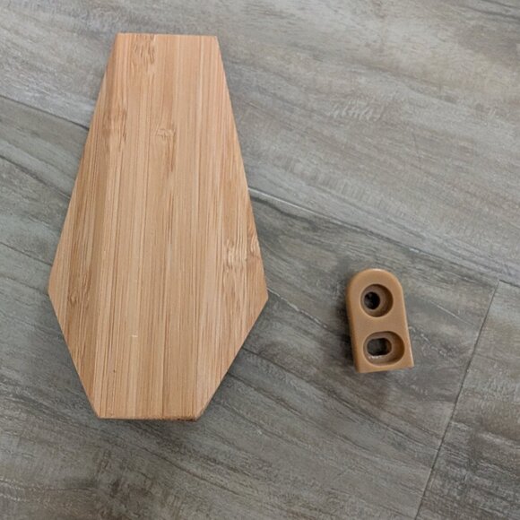 IKEA SKUGGIS Bamboo Wall Hooks (3) - Picture 2 of 7